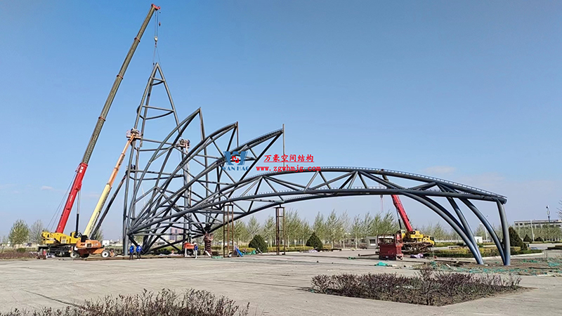 劳动最光荣,致敬一线工作者! 劳动最光荣,致敬一线工作者!