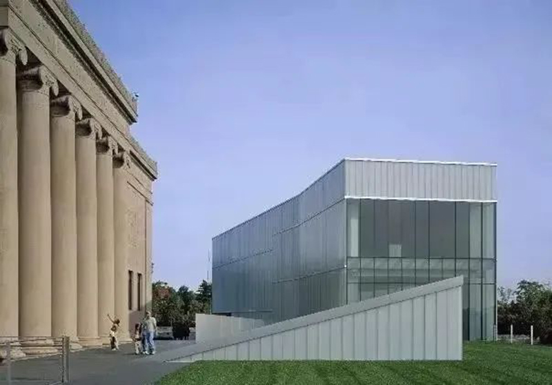 U型玻璃 — 透光不透景的朦胧美 U型玻璃 — 透光不透景的朦胧美