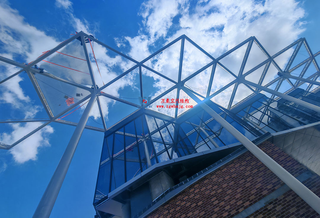 ETFE膜结构景观建筑:不止于“美”的建筑革命 ETFE膜结构景观建筑:不止于“美”的建筑革命