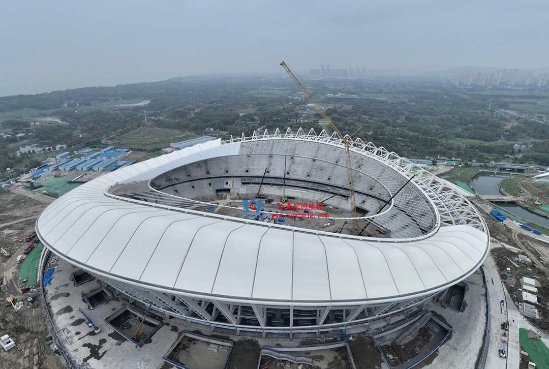 太湖之畔，华灯初上|无锡奥体中心施工加速