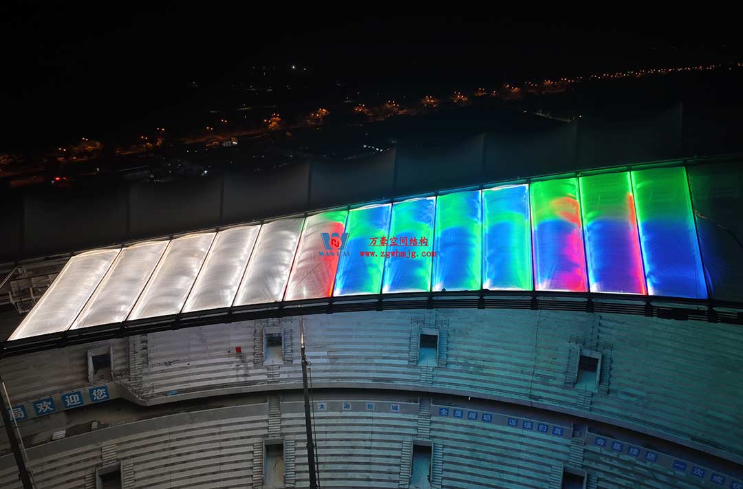 太湖之畔，华灯初上|无锡奥体中心施工加速