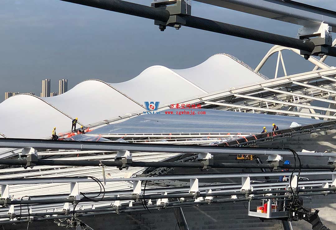 太湖之畔，华灯初上|无锡奥体中心施工加速