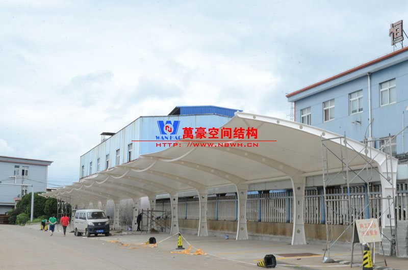 膜结构停车棚