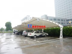 什么是钢结构雨棚？钢结构雨棚有哪些种类？