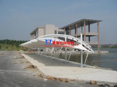 膜结构车棚与塑胶车棚对比有哪些优势？