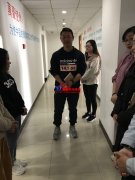 万豪膜结构福利：给新婚同事发大红包