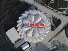 耗资11亿、重达1280吨、40米高空上的“莲花”杭州奥体博览城网球中心开花了！