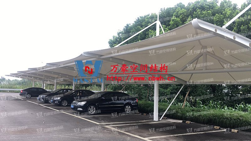 膜结构的车棚