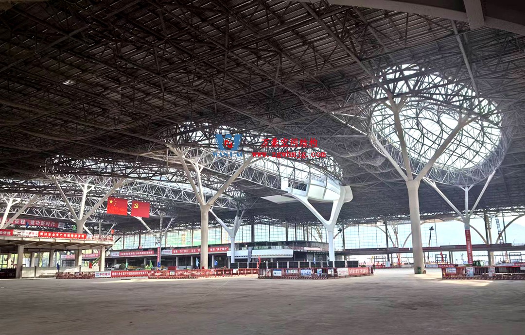 重庆东站站房正在加速建设,全力绘就项目新篇章 重庆东站站房正在加速建设,全力绘就项目新篇章