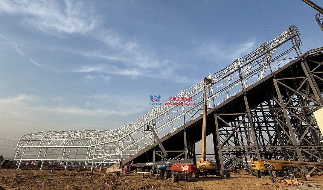 备受青睐的钢膜结构建筑景观 备受青睐的钢膜结构建筑景观
